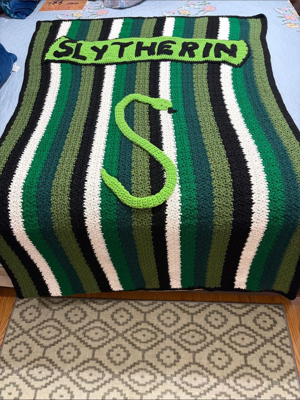 Harry Potter Slytherin TriColor Green white Black Knitted Crotchet PreOwned